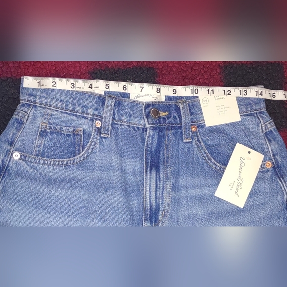 Universal Thread Goods Co 6 Short High Rise Easy Barrel Leg Slim Hip & Thigh NWT - Picture 10 of 16
